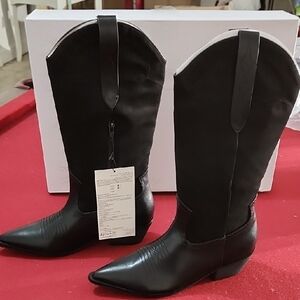 Elegant Black Heeled Boots